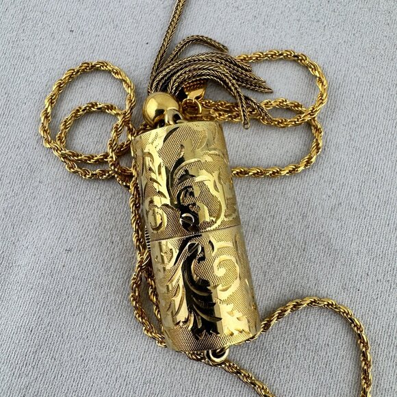 Vintage Glycine Swiss Pendant Peek a Boo or Slide Watch 30 in Italian Rope Chain main image 10
